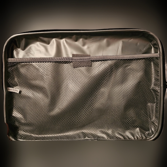 KoolGo 45 Can Collapsible Cooler - Picture 5 of 9